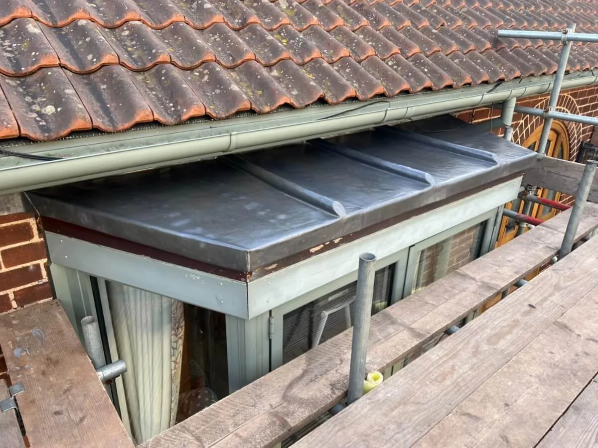 Lead bay roof over window