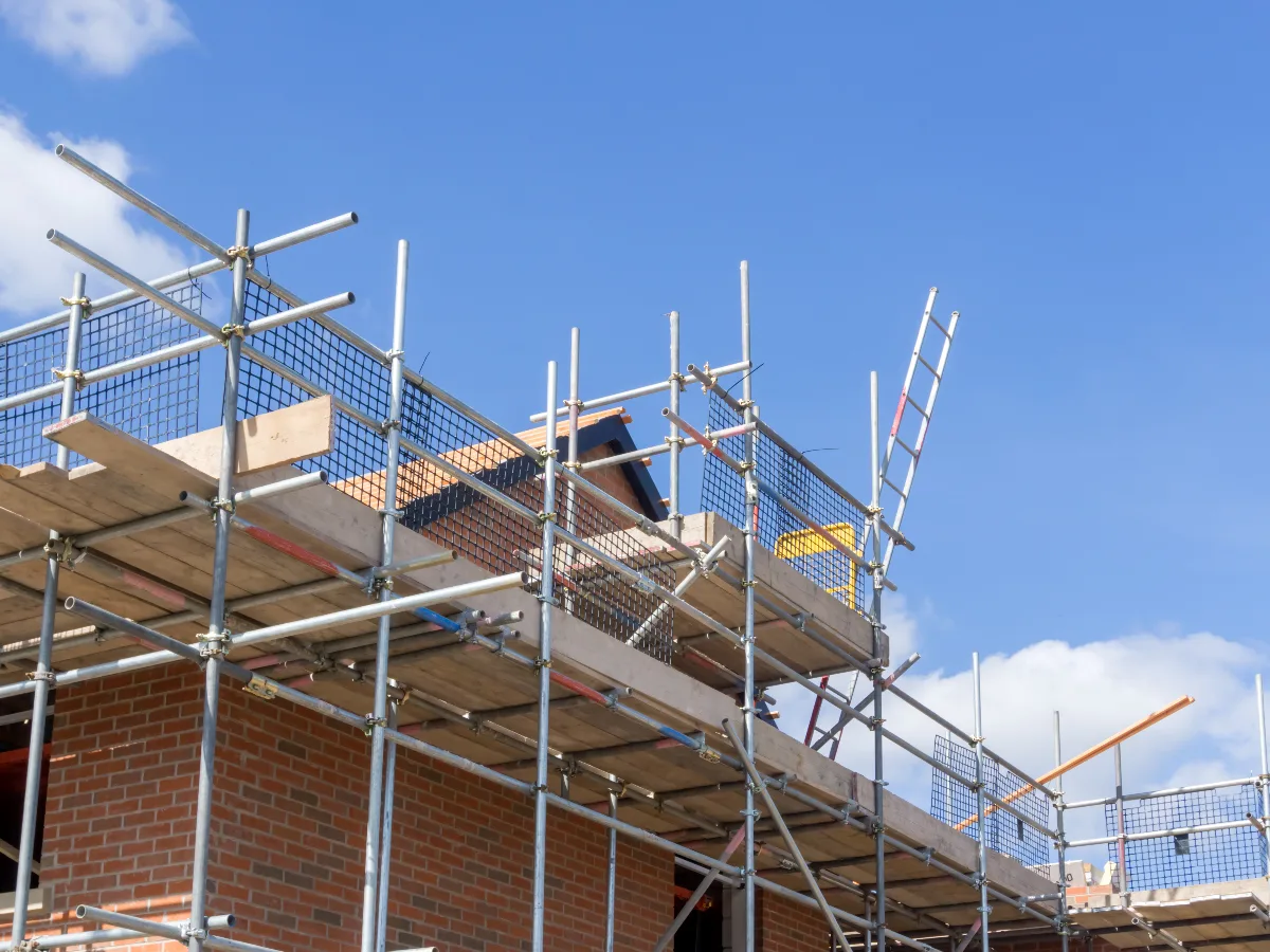 Scaffold up for a re roof